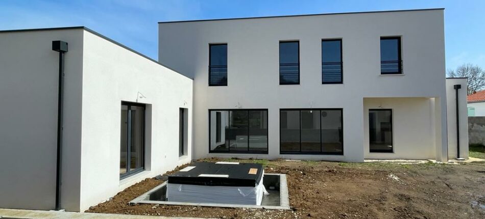 Livraison d’une élégante maison neuve à Vaux-sur-Mer 