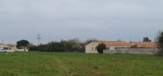 Terrain à bâtir à Pisany, Nouvelle-Aquitaine