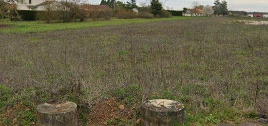 Terrain à bâtir à Brie, Nouvelle-Aquitaine