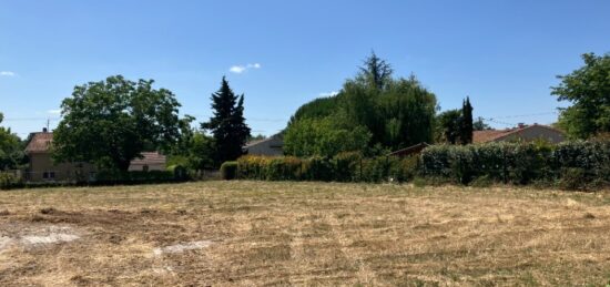 Terrain à bâtir à , Charente