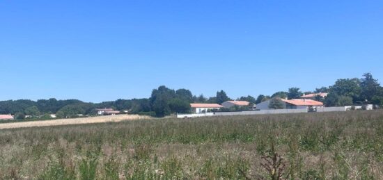 Terrain à bâtir à Saint-Just-Luzac, Poitou-Charentes