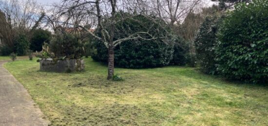 Terrain à bâtir à , Charente