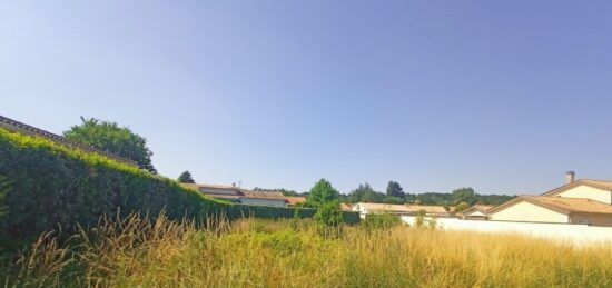 Terrain à bâtir à Trois-Palis, Nouvelle-Aquitaine