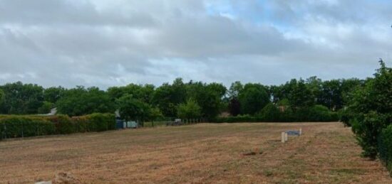 Terrain à bâtir à , Charente