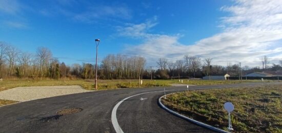 Terrain à bâtir à , Charente